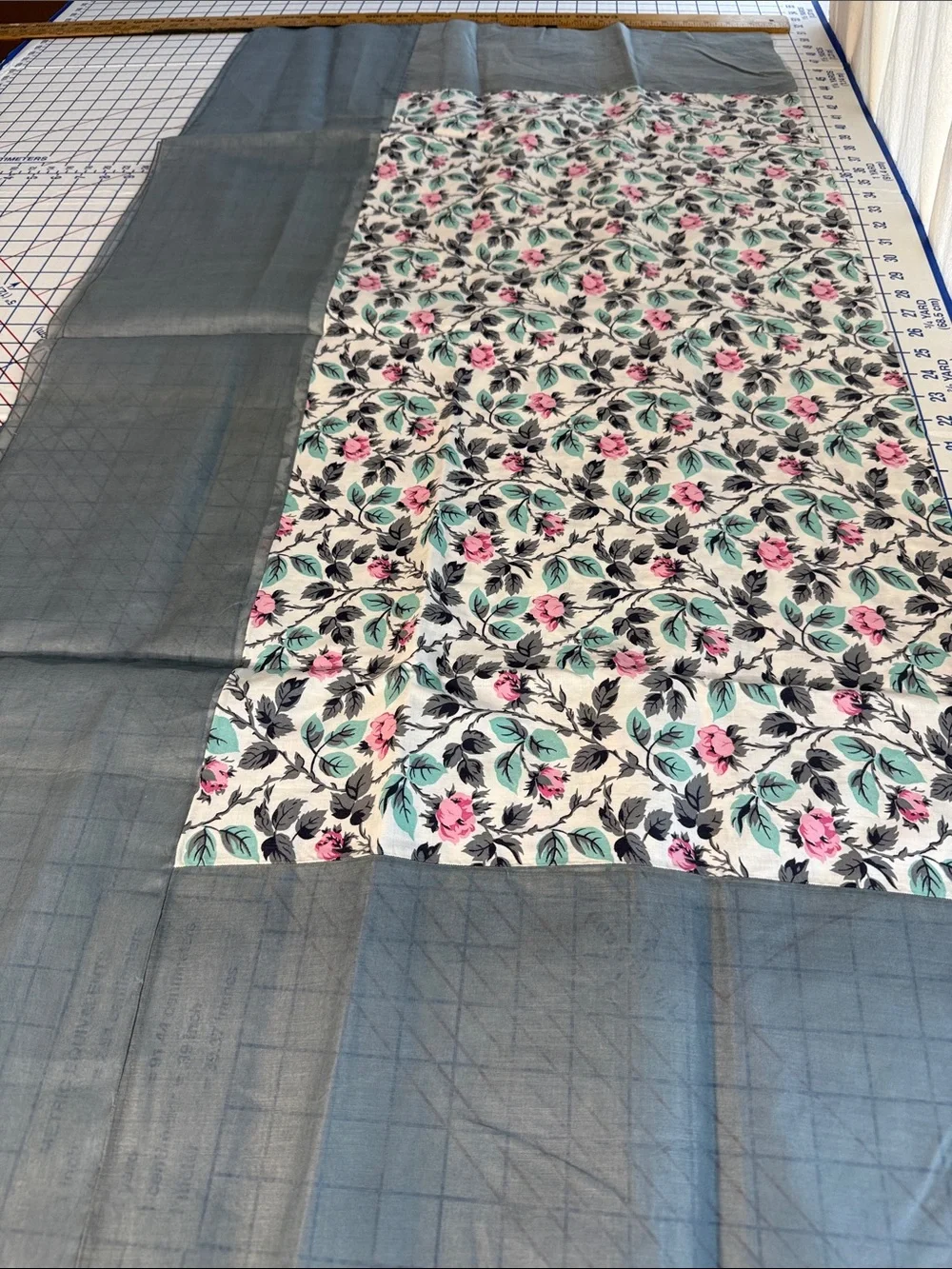 Vintage 1950s Floral Cotton Tablecloth Gray Organdy Border 52x52 Pink Rose